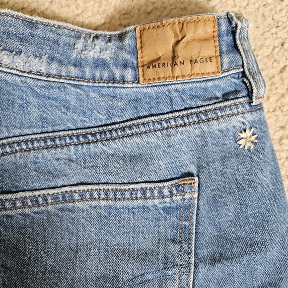 American Eagle Denim Mom Shorts 8 - Picture 6 of 8